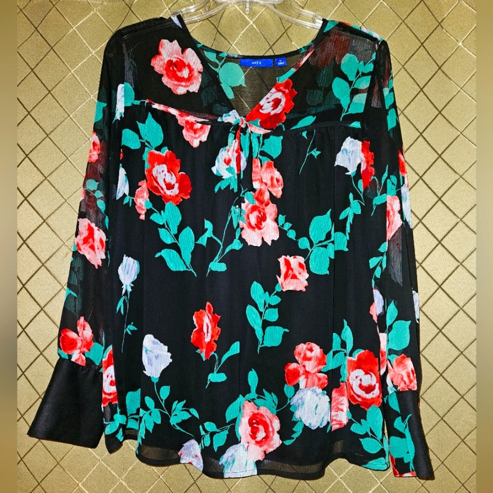 Apt 9 Womens blouse size Medium